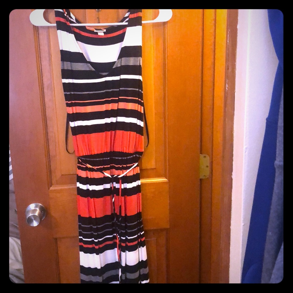 Short maxi dress